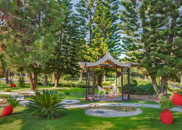 אתר נופש Club Nena