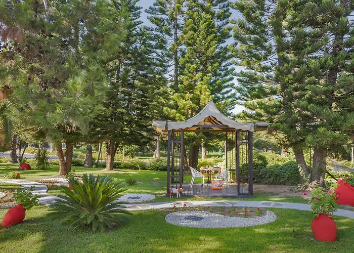 אתר נופש Club Nena