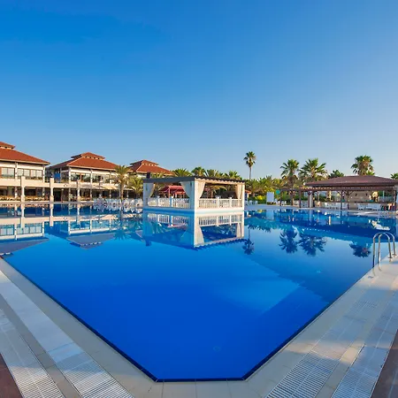 Club Nena 5*