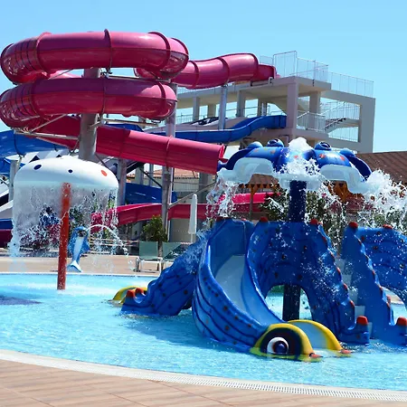 אתר נופש Club Nena 5*