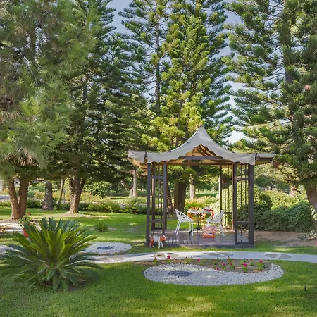 אתר נופש Club Nena