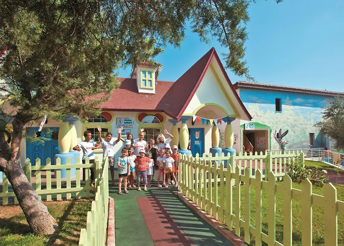 Resort Club Nena 5*