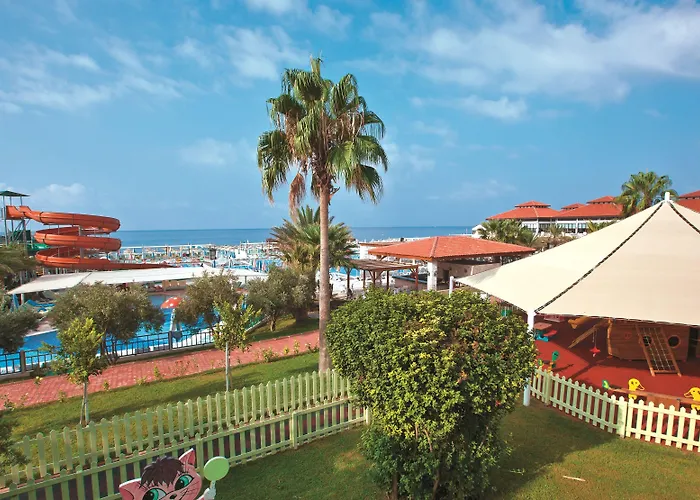 Club Nena Курортный комплекс 5*