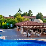 Club Nena 5*