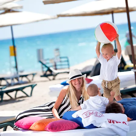 Club Nena Resort