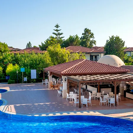 Club Nena 5*