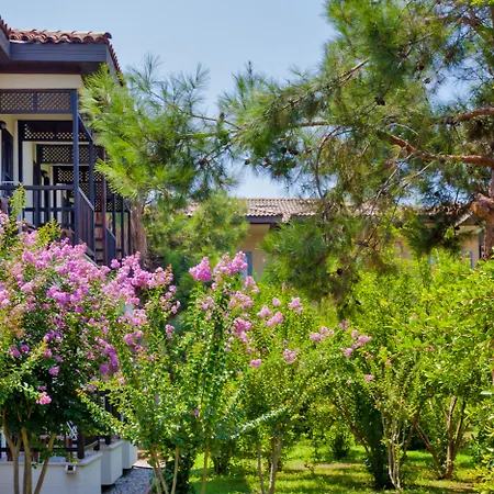 Club Nena Resort 5*